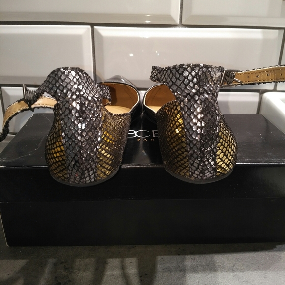 BCBG Paris Black / Metallic Flats - Picture 2 of 4